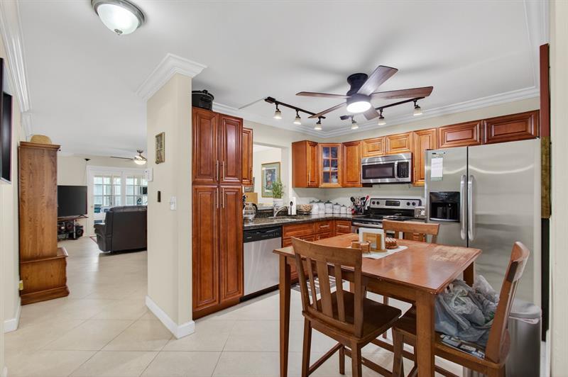 Image 13 of 67 For 19000 Stewart Cir  4