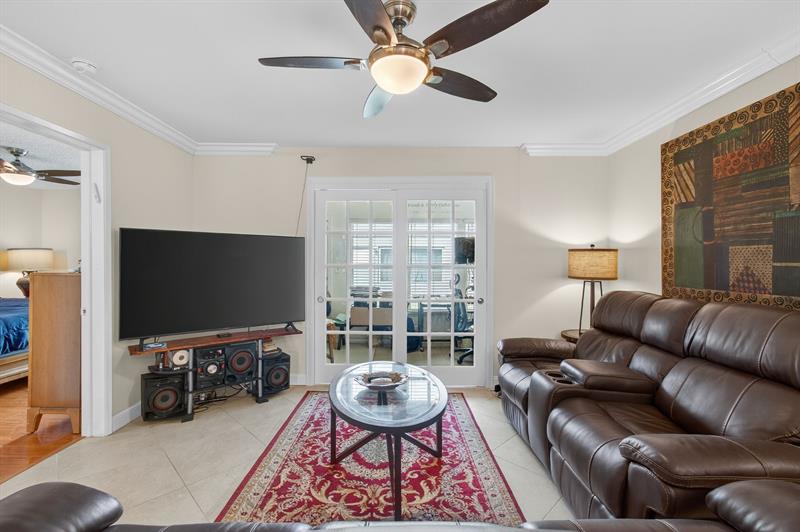 Image 26 of 67 For 19000 Stewart Cir  4