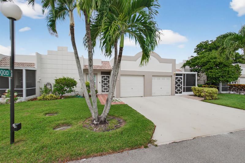 Image 3 of 67 For 19000 Stewart Cir  4