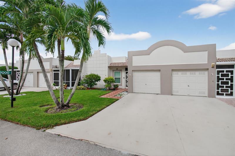 Image 4 of 67 For 19000 Stewart Cir  4