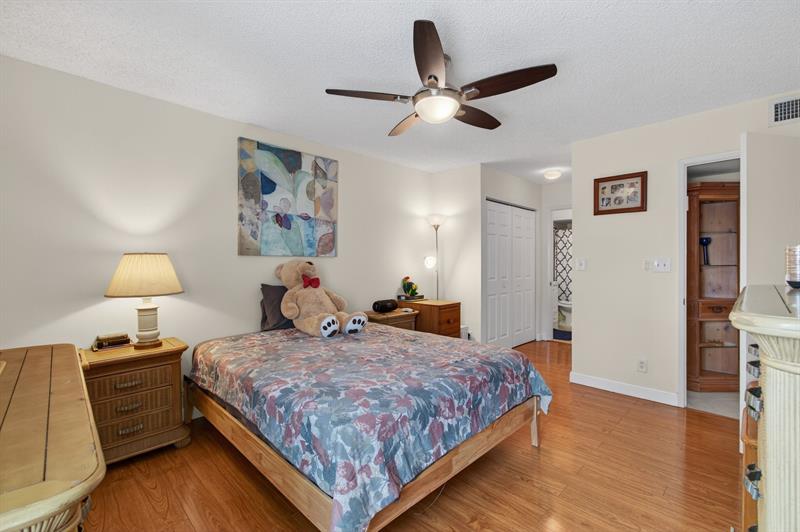 Image 47 of 67 For 19000 Stewart Cir  4