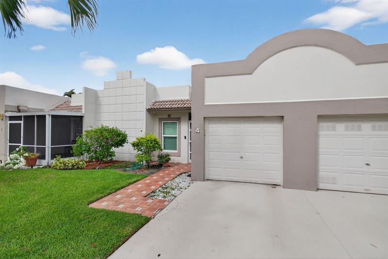 Image 5 of 67 For 19000 Stewart Cir  4