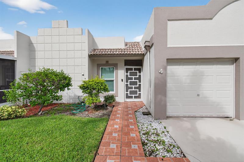 Image 8 of 67 For 19000 Stewart Cir  4