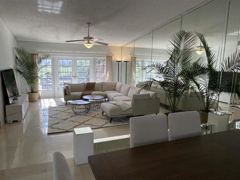 Image 3 of 19 For 512 195th St