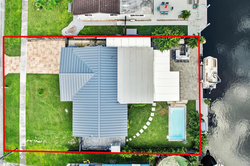 Image 2 of 35 For 4610 43rd Ave