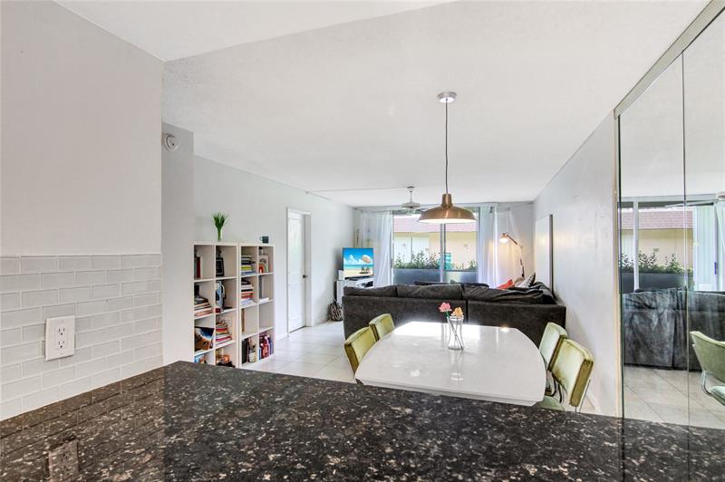 Image 10 of 37 For 4500 Federal Hwy  158g