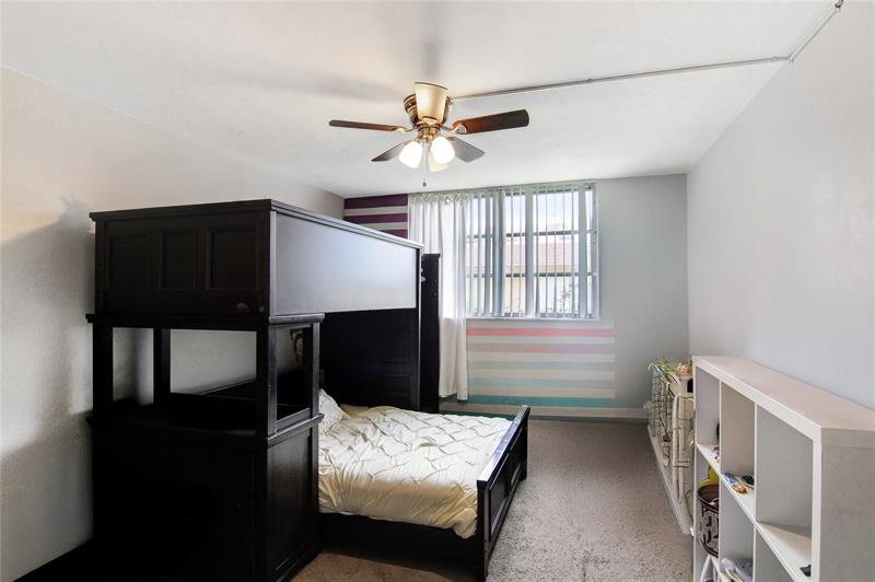 Image 11 of 37 For 4500 Federal Hwy  158g