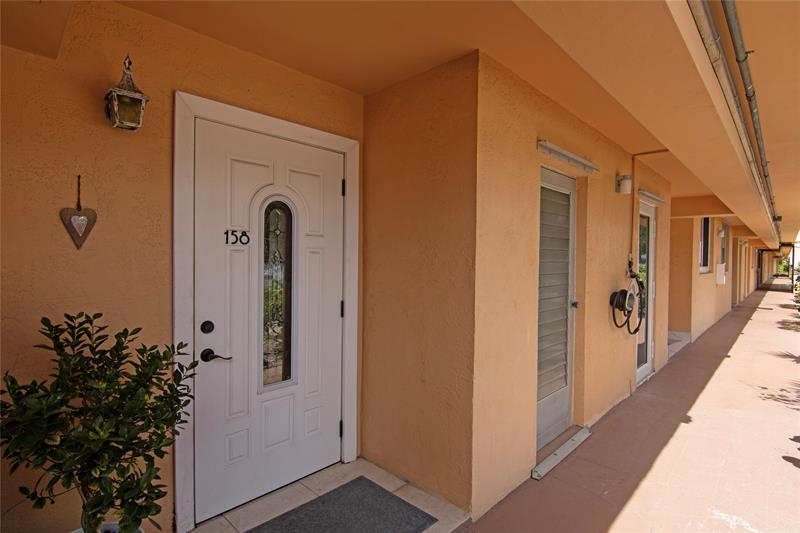 Image 20 of 37 For 4500 Federal Hwy  158g