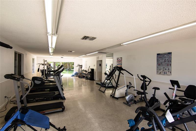 Image 35 of 37 For 4500 Federal Hwy  158g