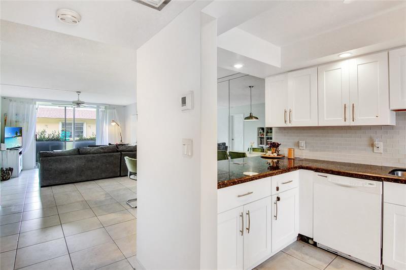 Image 5 of 37 For 4500 Federal Hwy  158g