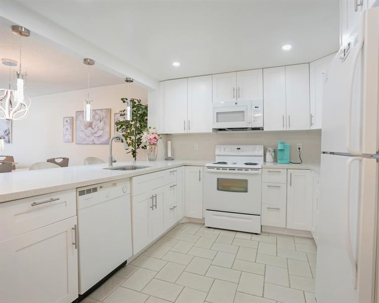 Image 13 of 25 For 4751 21st St  300