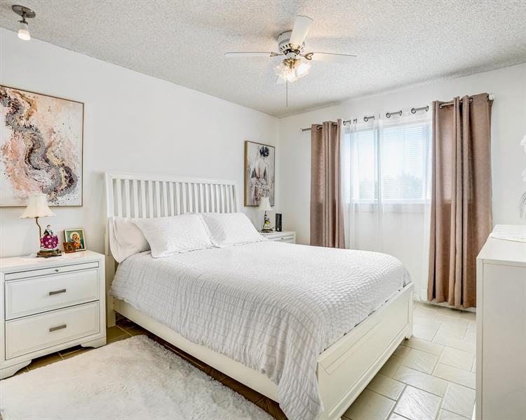 Image 23 of 25 For 4751 21st St  300
