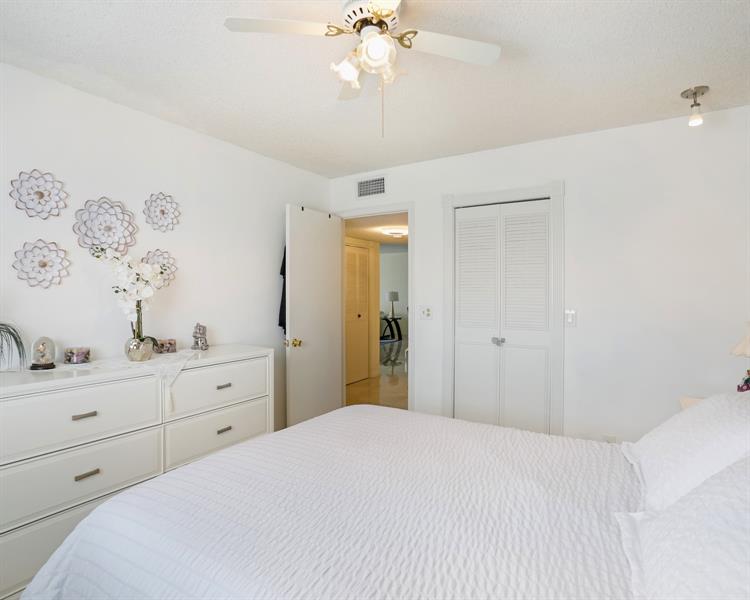 Image 24 of 25 For 4751 21st St  300