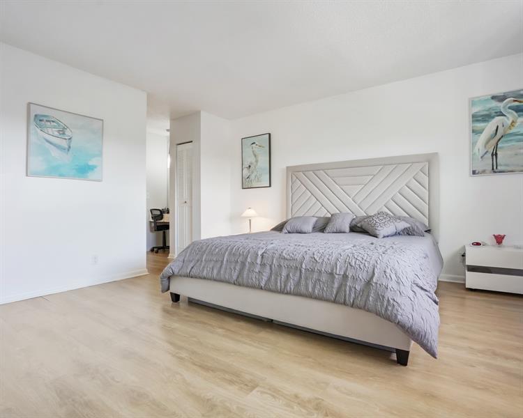Image 14 of 21 For 4751 21st St  604