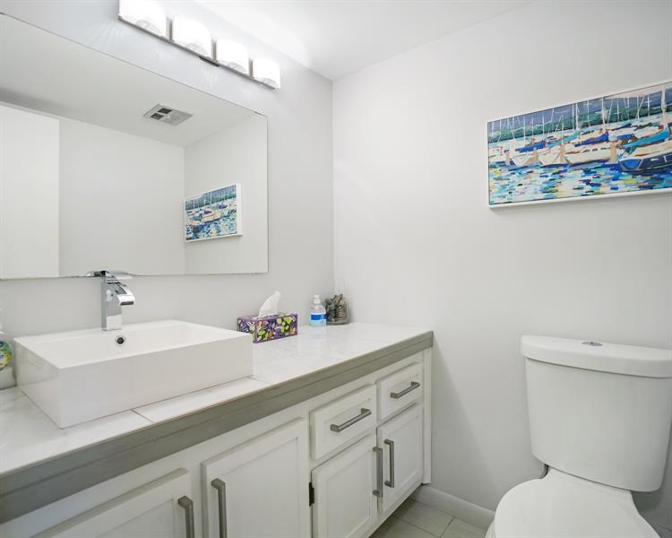 Image 19 of 21 For 4751 21st St  604