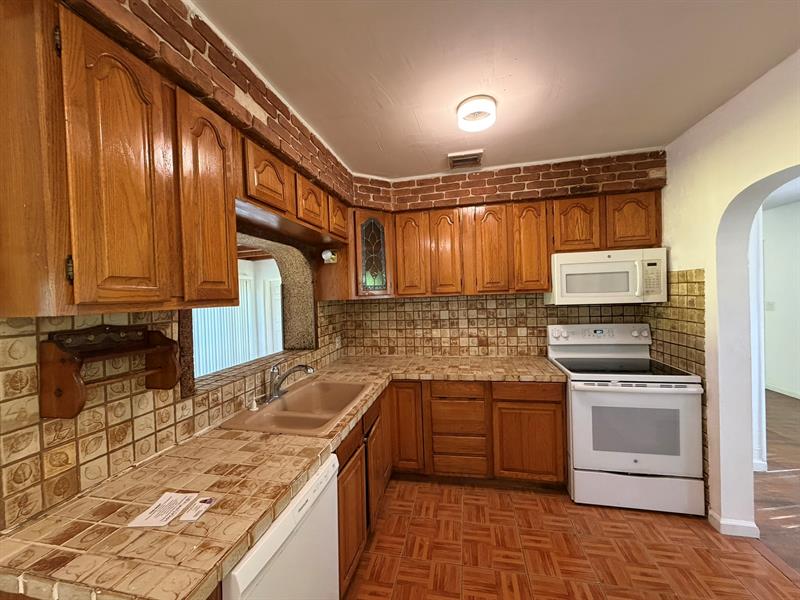 Image 5 of 26 For 14131 3rd Ave  A