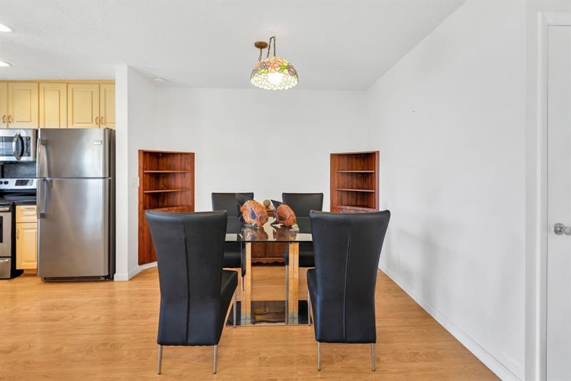 Image 10 of 31 For 5300 Washington St  D206