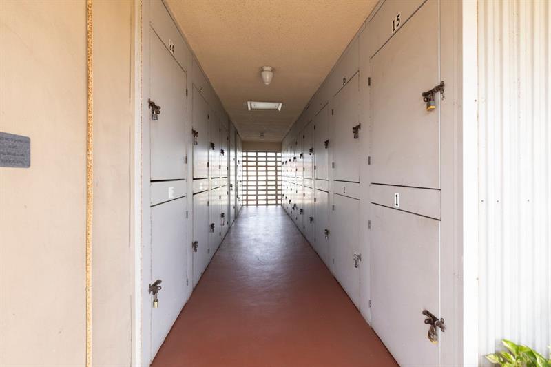 Image 27 of 31 For 5300 Washington St  D206