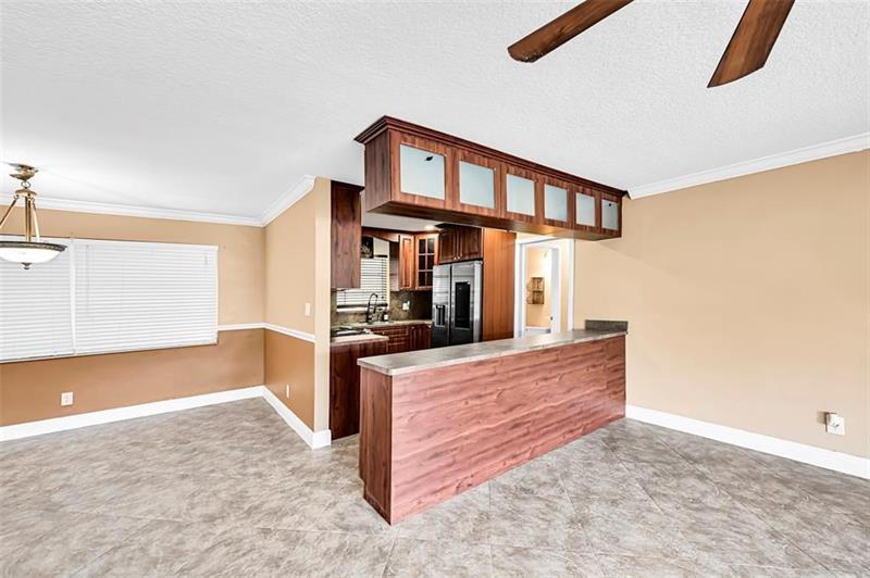 Image 10 of 29 For 1390 39th St