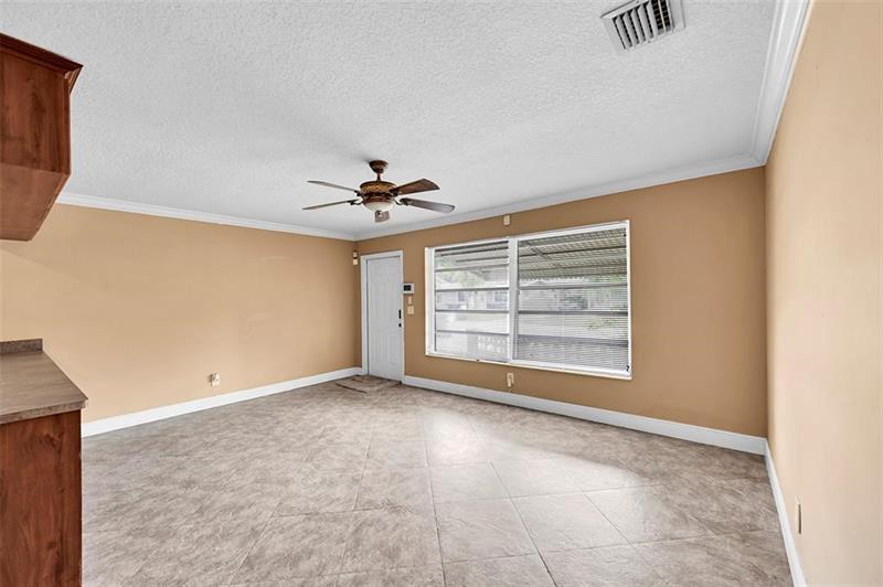 Image 11 of 29 For 1390 39th St