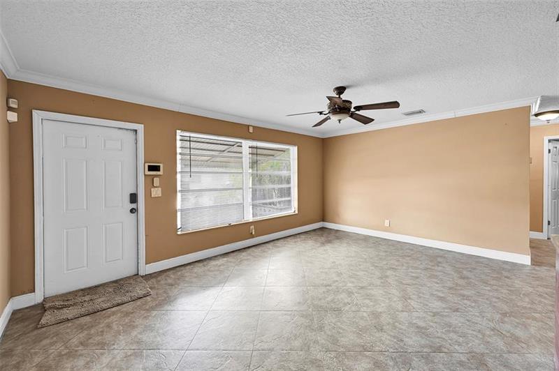 Image 14 of 29 For 1390 39th St