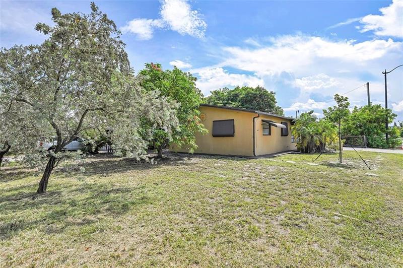 Image 25 of 29 For 1390 39th St