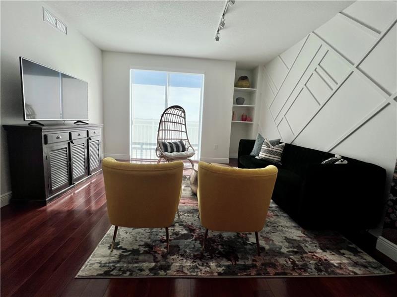 Image 8 of 25 For 7275 90th Way  504