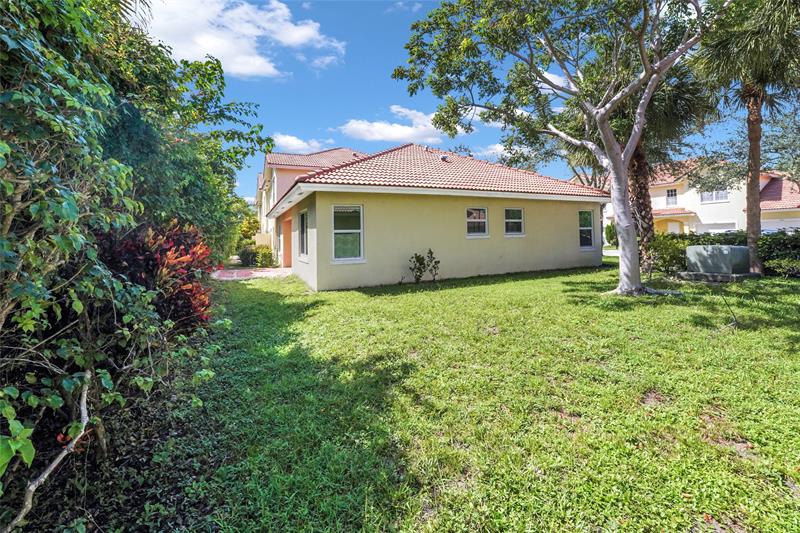 Image 13 of 16 For 1213 27th Ave