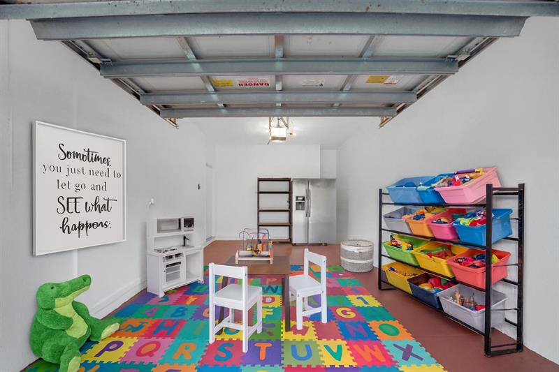 Image 15 of 16 For 1213 27th Ave