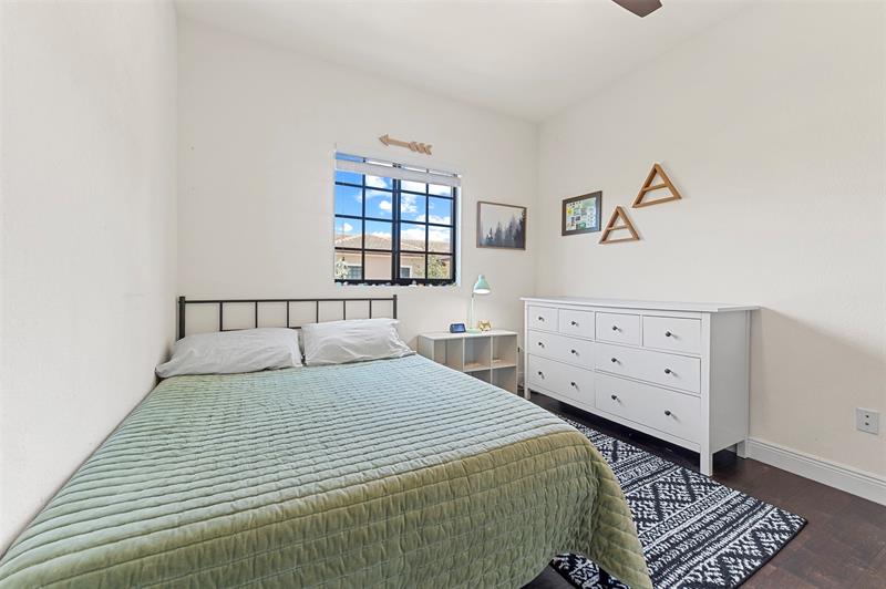 Image 25 of 36 For 4222 Dixie Hwy  82