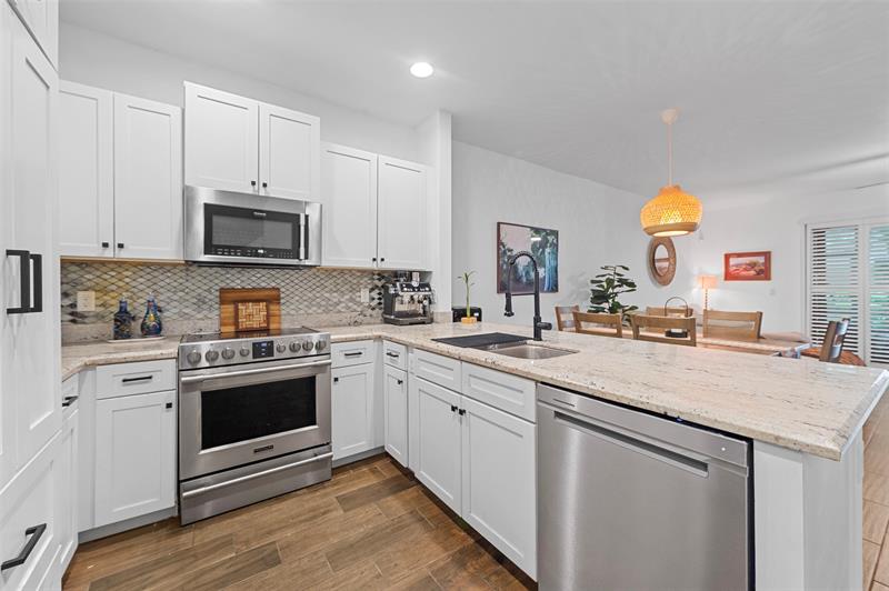 Image 6 of 36 For 4222 Dixie Hwy  82