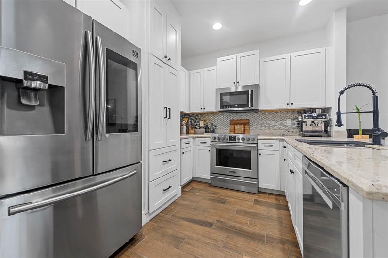 Image 7 of 36 For 4222 Dixie Hwy  82