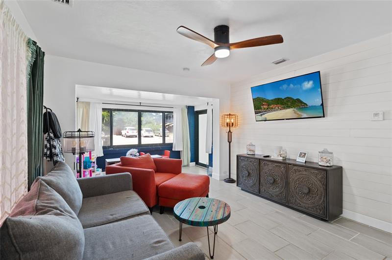 Image 11 of 28 For 336 20th St  