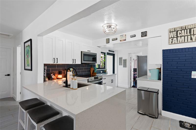 Image 14 of 28 For 336 20th St  