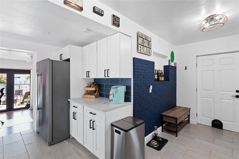 Image 15 of 28 For 336 20th St  