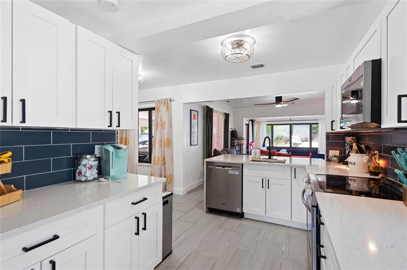 Image 16 of 28 For 336 20th St  