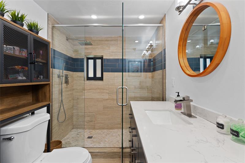 Image 18 of 28 For 336 20th St  