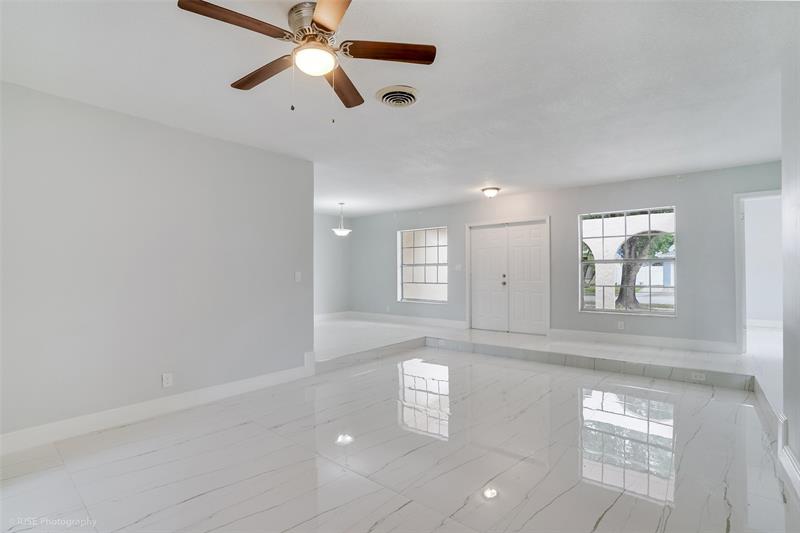 Image 12 of 25 For 4971 7th Ct  