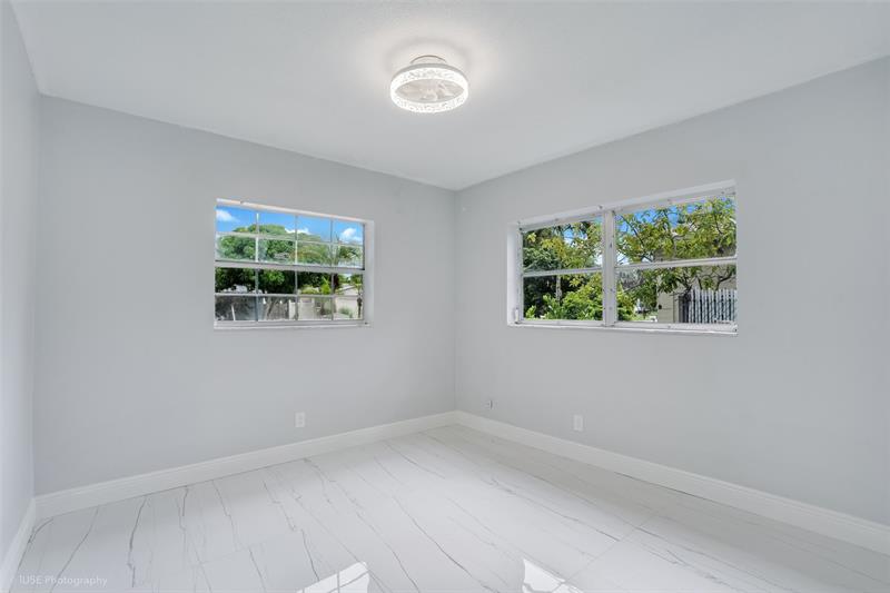 Image 13 of 25 For 4971 7th Ct  
