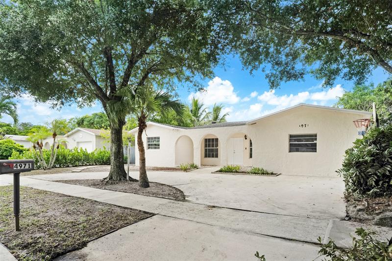 Image 23 of 25 For 4971 7th Ct  