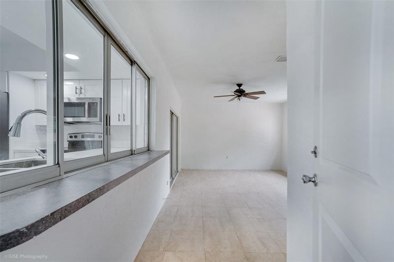 Image 6 of 25 For 4971 7th Ct  