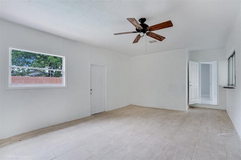 Image 7 of 25 For 4971 7th Ct  