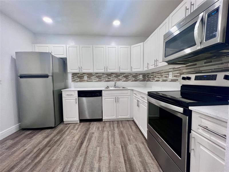 Details for 9357 77 Ave  65-1002, Miami, FL 33156