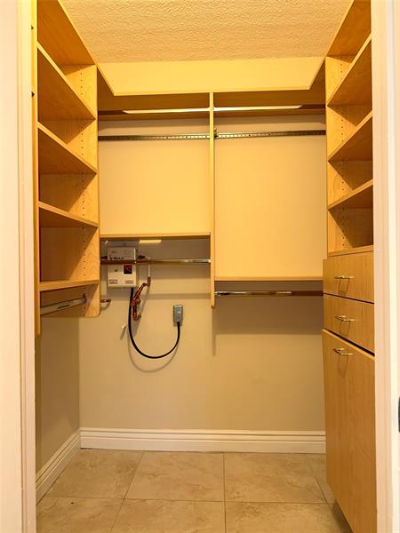 Image 10 of 25 For 659 Oakland Park Blvd  120c