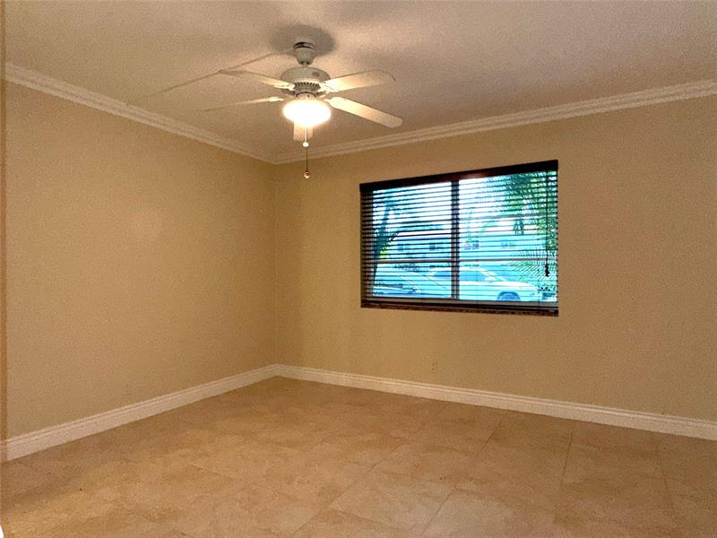 Image 9 of 25 For 659 Oakland Park Blvd  120c