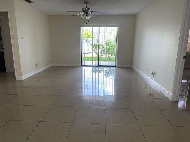 Image 6 of 17 For 11211 Atlantic Blvd  105