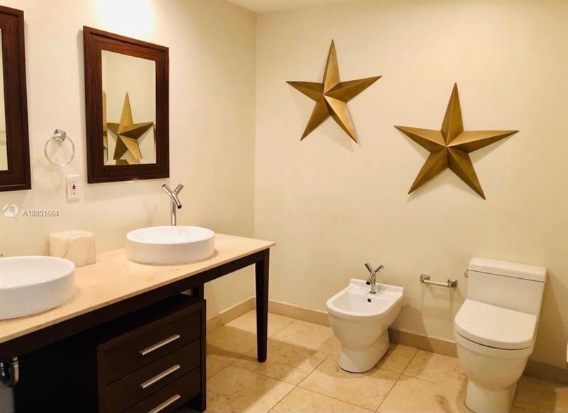 Image 10 of 16 For 495 Brickell Ave  2106