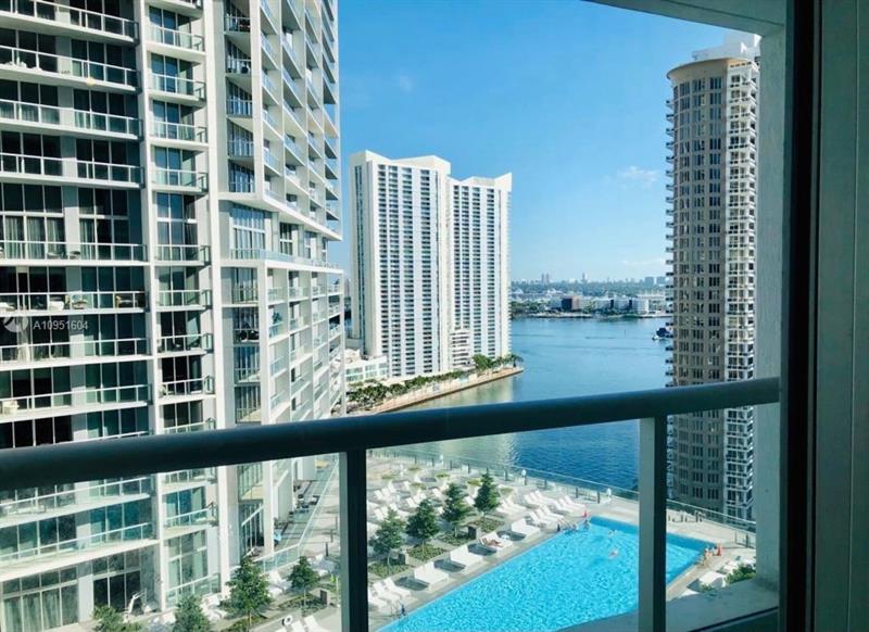 Image 13 of 16 For 495 Brickell Ave  2106