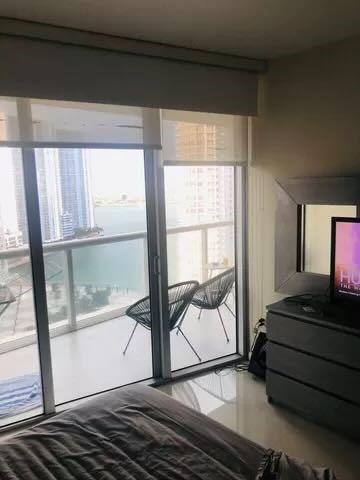 Image 9 of 16 For 495 Brickell Ave  2106