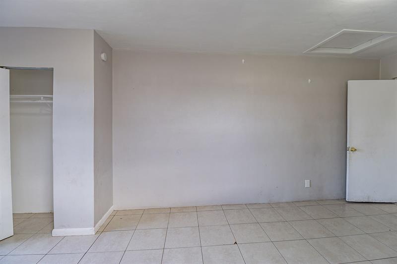 Image 11 of 26 For 404 5th Ave  